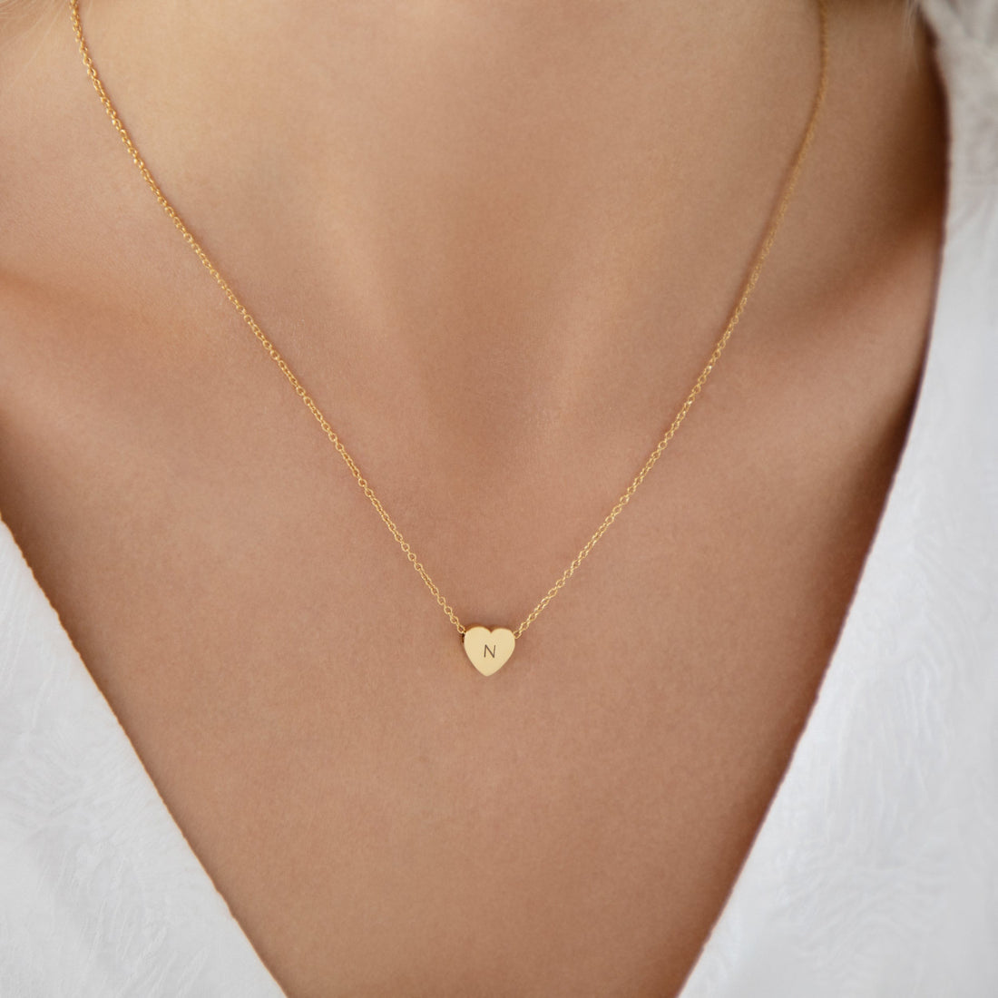 Amo Heart Necklace in Gold