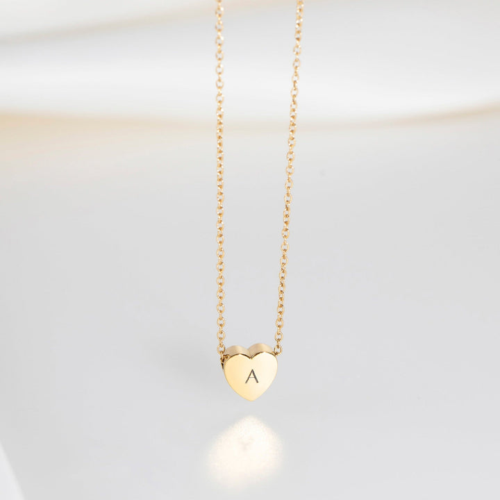 Amo Heart Necklace in Gold