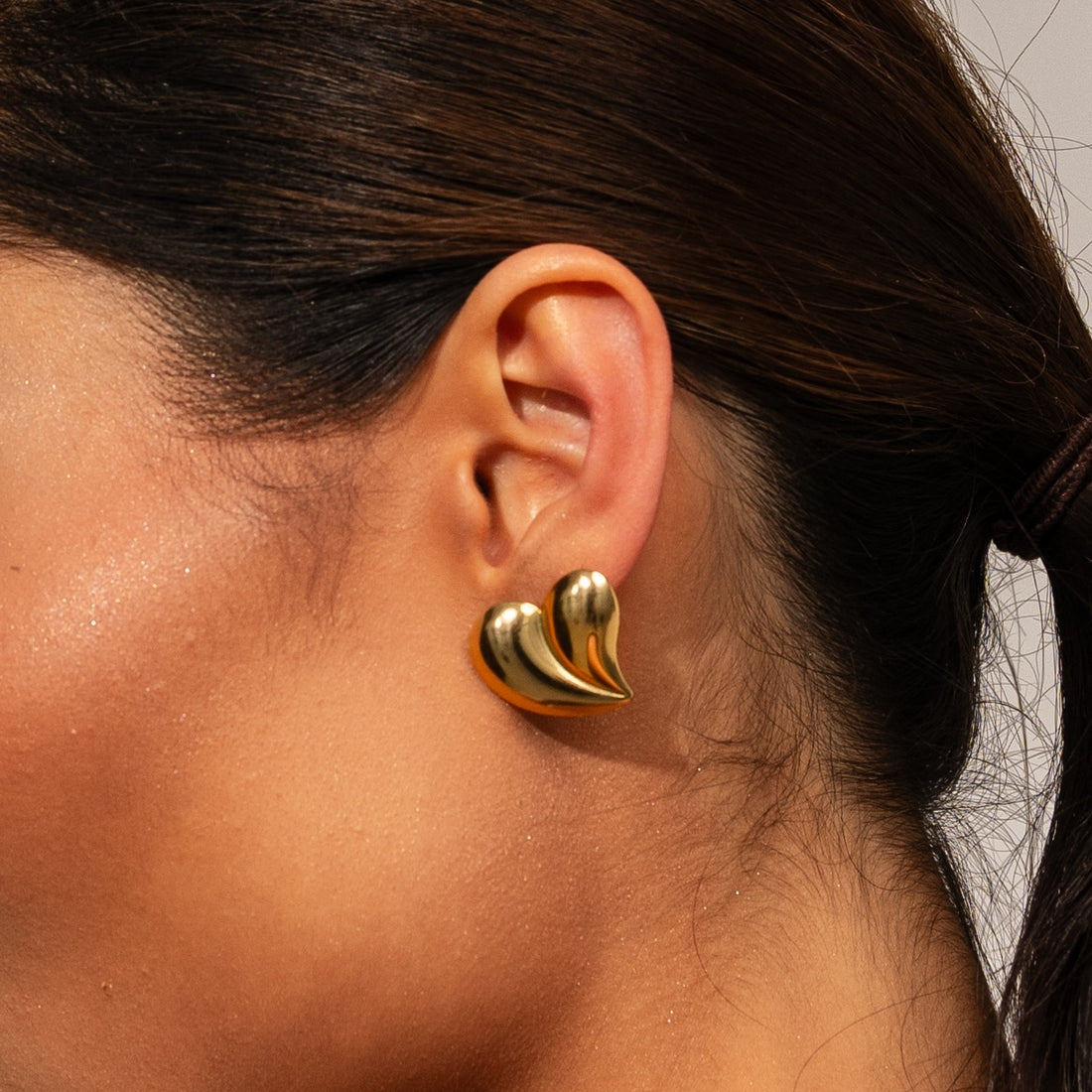 Cheri Stud Earrings Gold