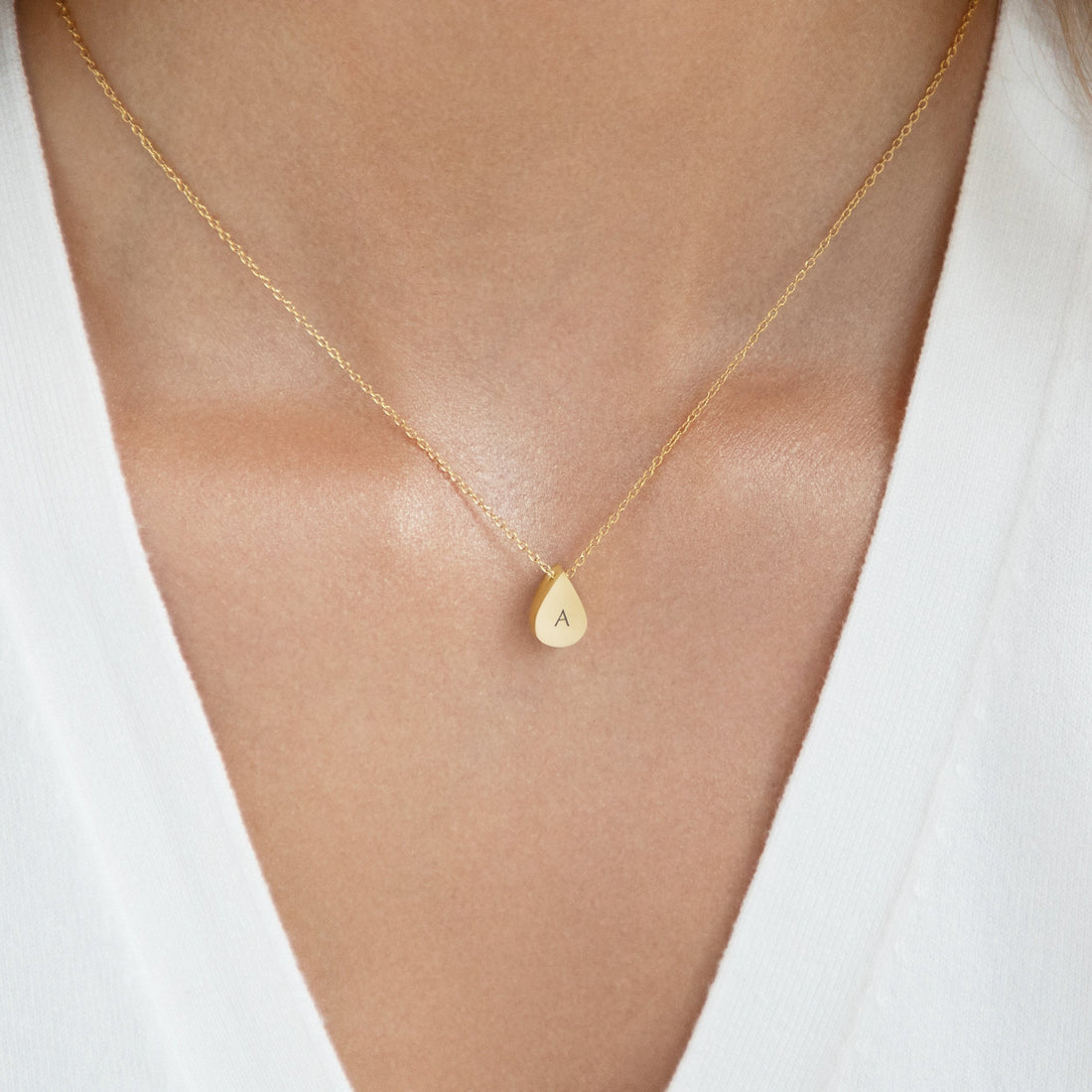 Teardrop Necklace in Gold