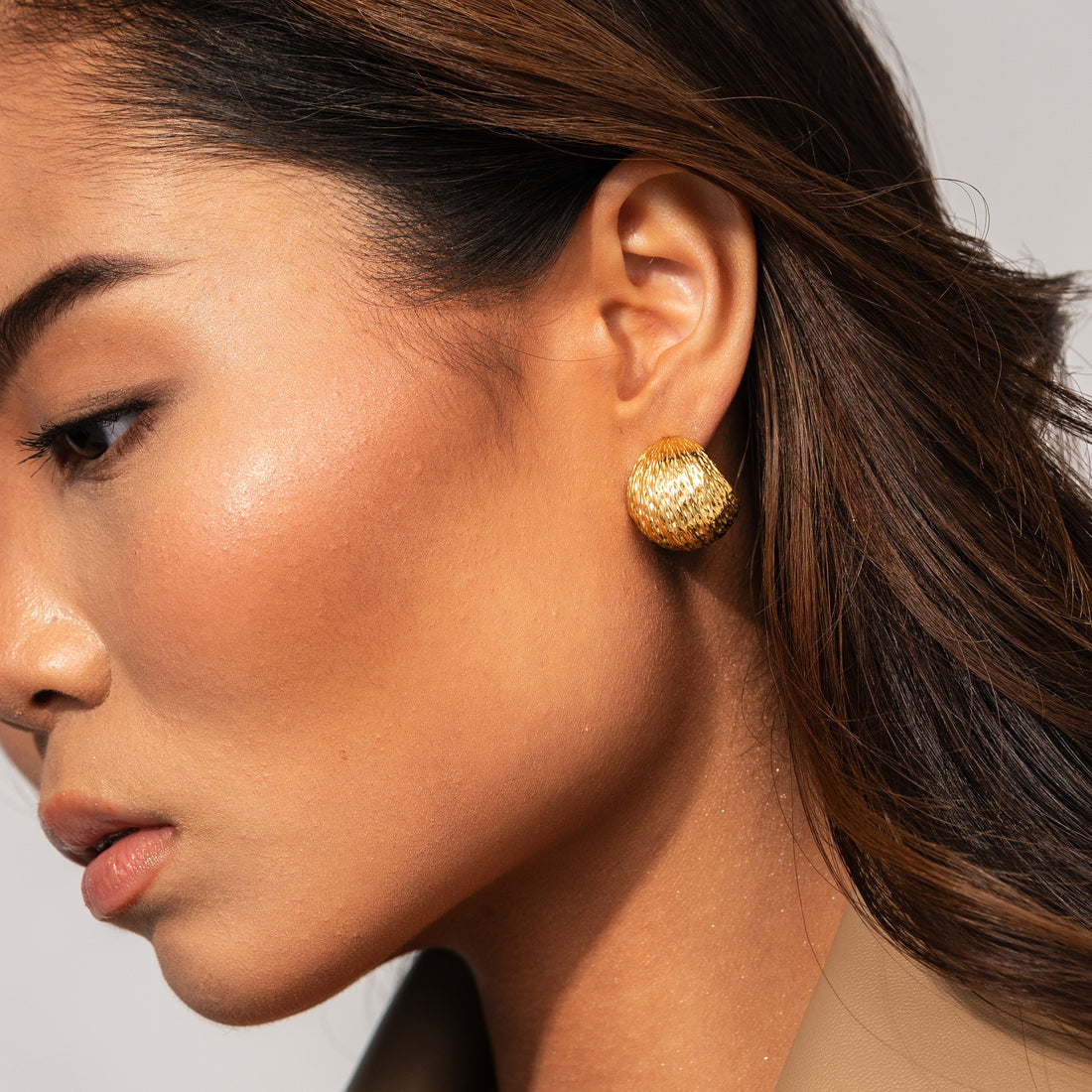 Woven Stud Earrings Gold